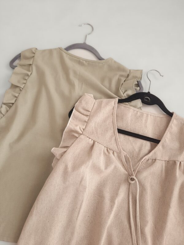 2025/04/1000312890-1-scaled.jpg Blusa East