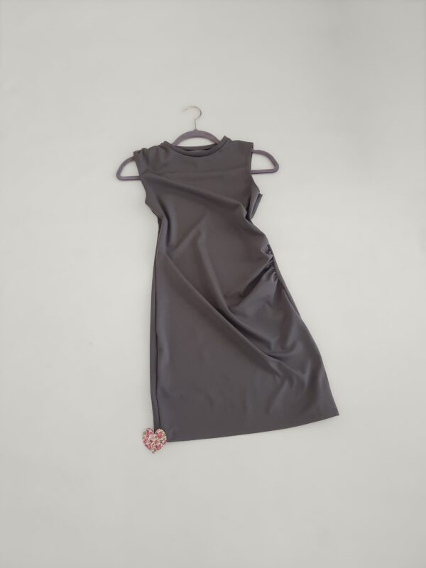 2025/05/1000341348-scaled.jpg Vestido Grey
