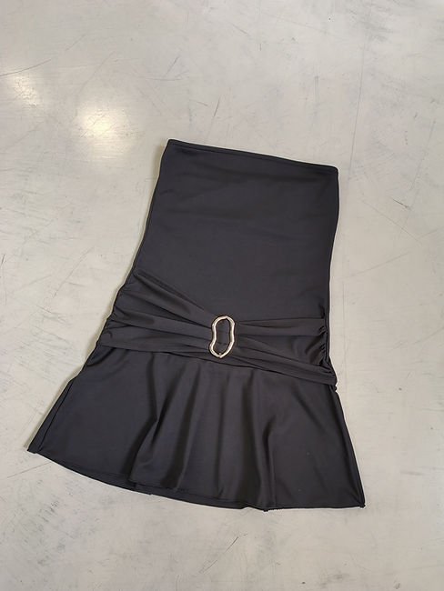 2025/08/1000890352.jpg Vestido strapless hebilla